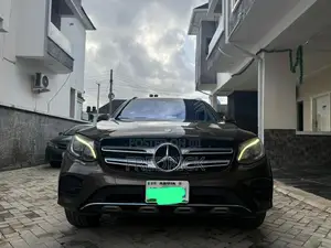 Mercedes-Benz GLC-Class 2016 Brown