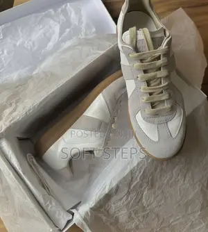 Maison Margiela Replica Low-Top Sneakers