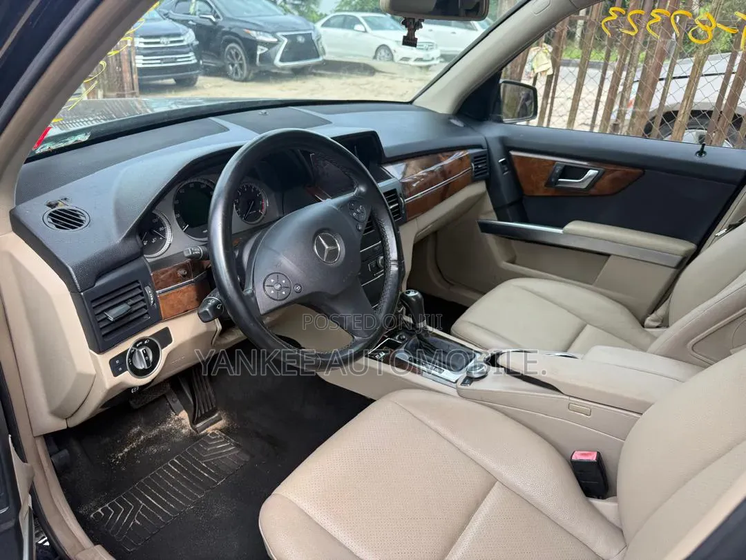 Mercedes-Benz GLK-Class 350 4MATIC 2012 Black