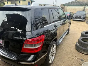 Mercedes-Benz GLK-Class 350 4MATIC 2012 Black