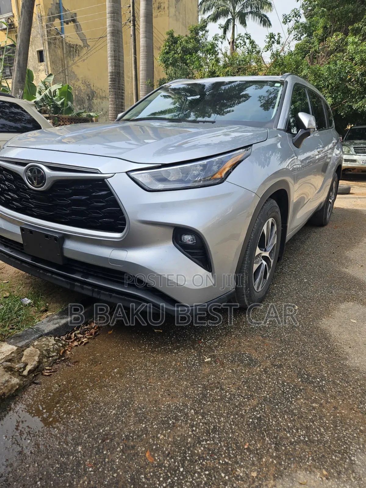 Toyota Highlander XLE 2021 Silver
