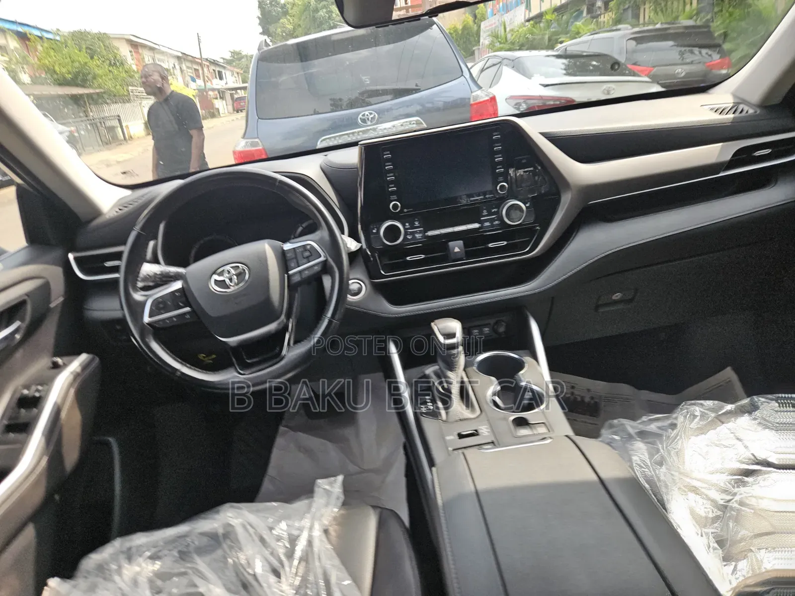 Toyota Highlander XLE 2021 Silver