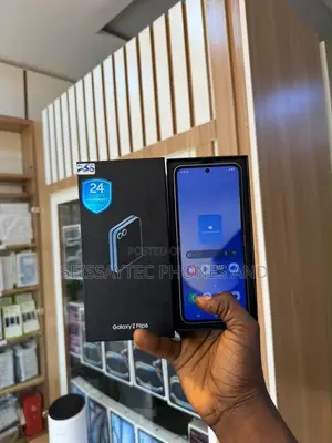 Samsung Galaxy Z Flip6 256 GB