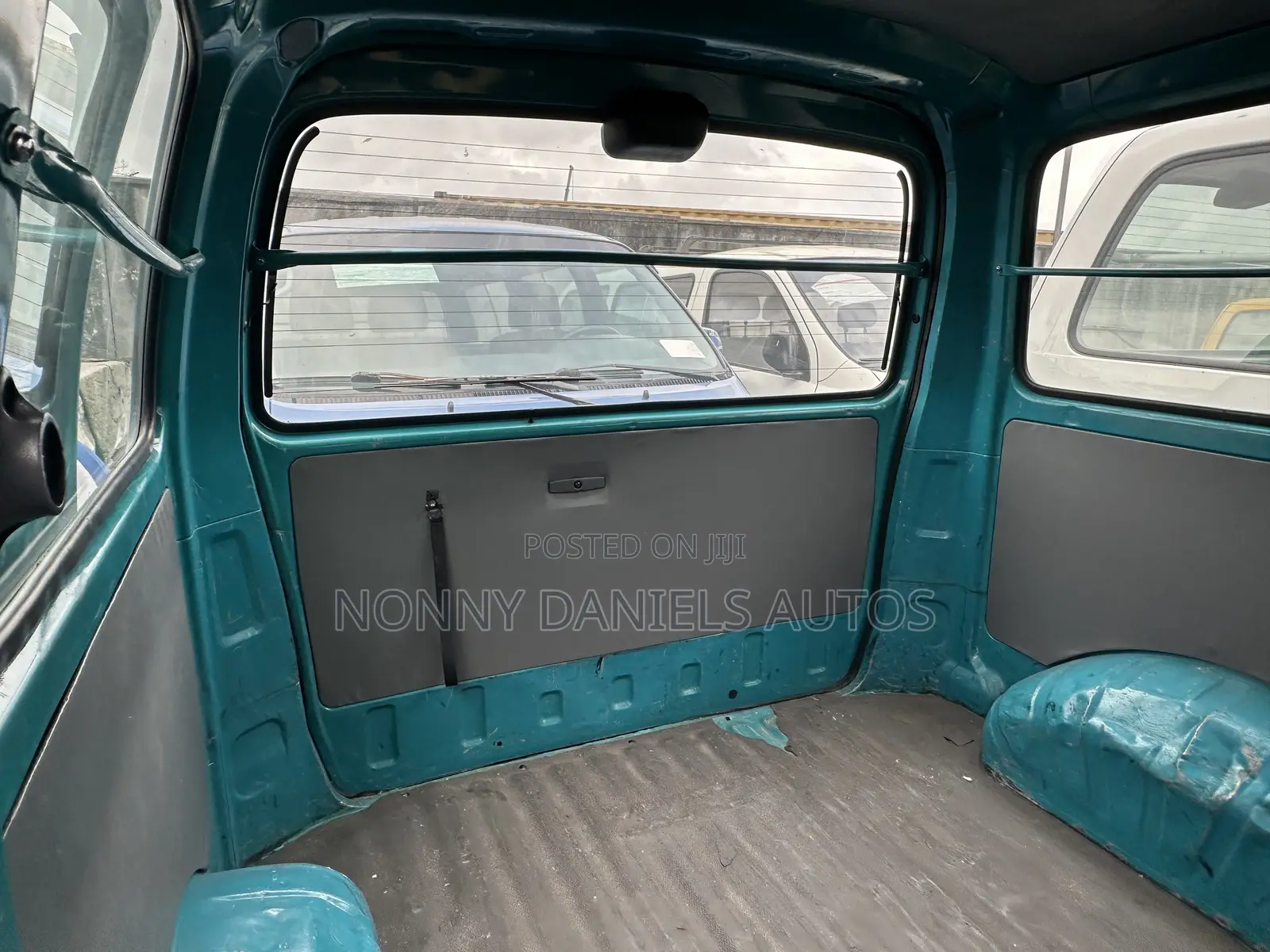 Toyota HiAce 2006