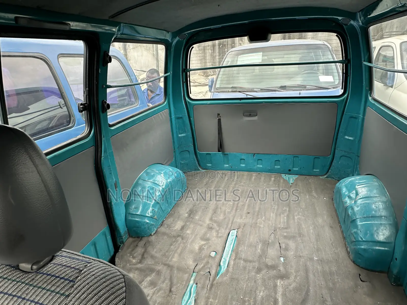 Toyota HiAce 2006