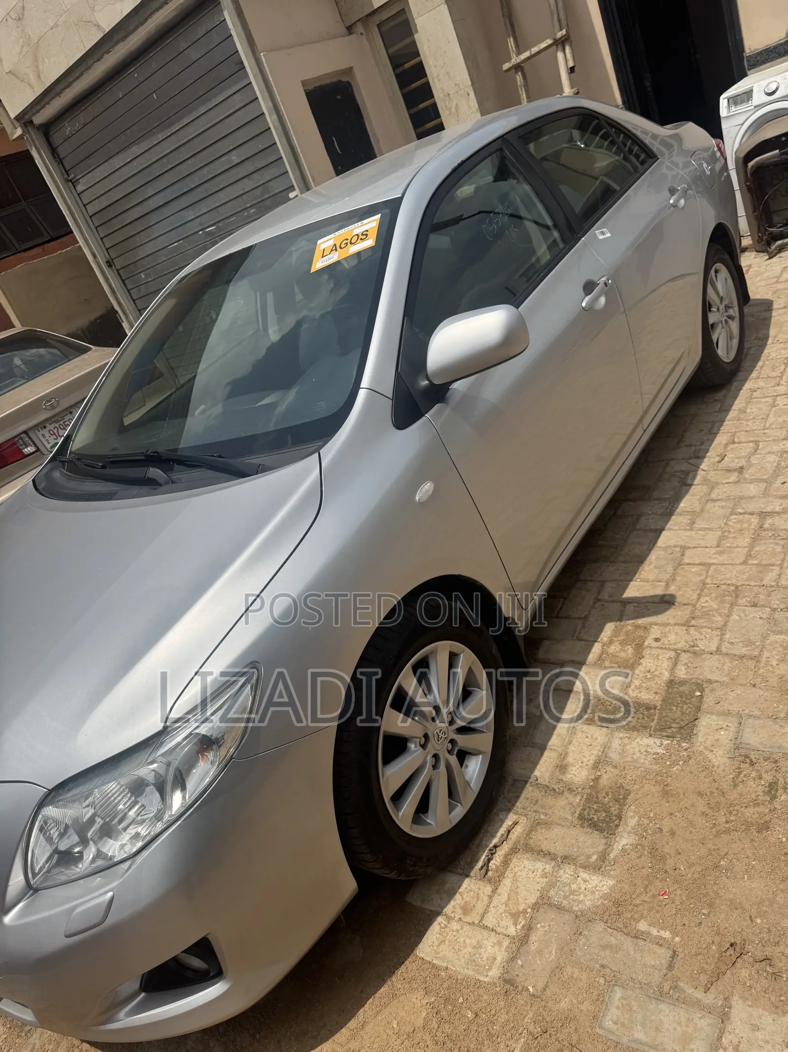 Toyota Corolla 2010 Silver