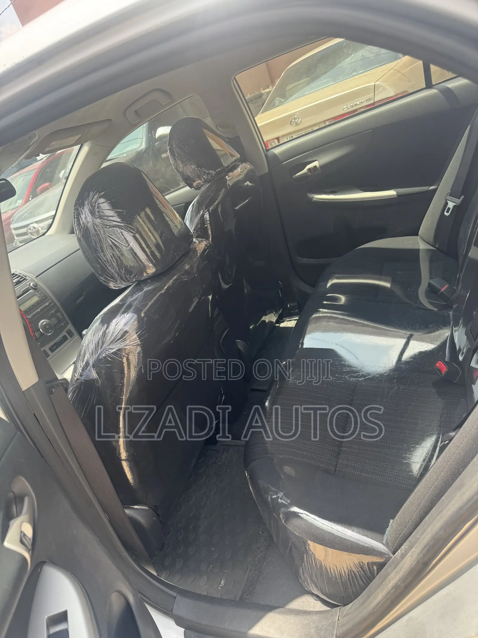 Toyota Corolla 2010 Silver