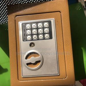 Personal Belongings Lockbox for Accommodation Facilities