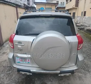 Toyota RAV4 2008 Silver
