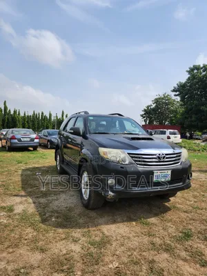 Toyota Fortuner 3.0 D AWD 2014 Black