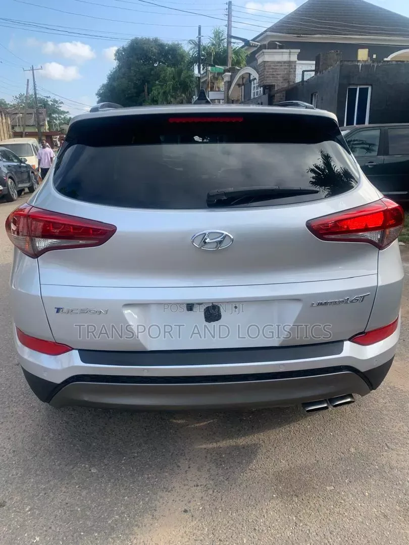 Hyundai Tucson 2016 Silver