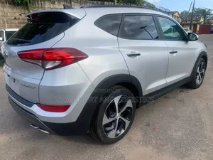 Hyundai Tucson 2016 Silver