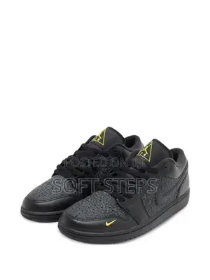Air Jordan 1 Low SE "Black Elephant Print"