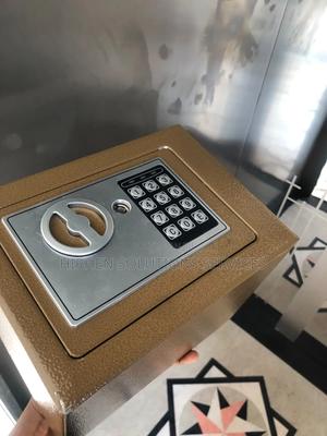 Hotel Room Jewellery and Passport Safe