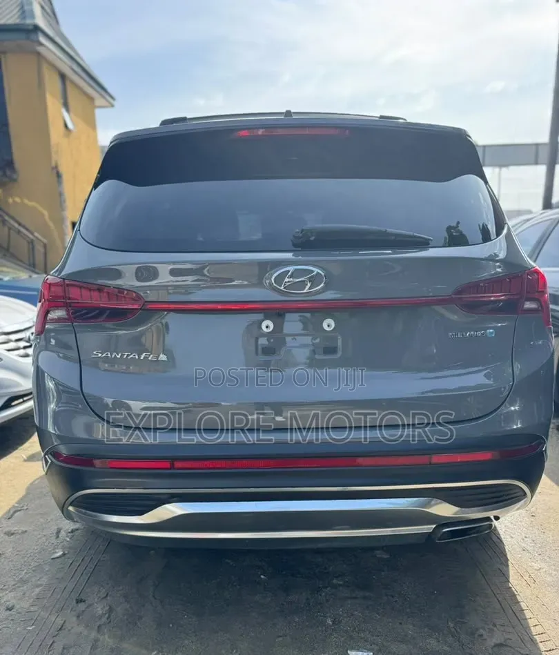 Hyundai Santa Fe 2022 Silver