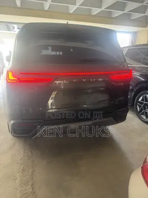 Lexus LX 2024