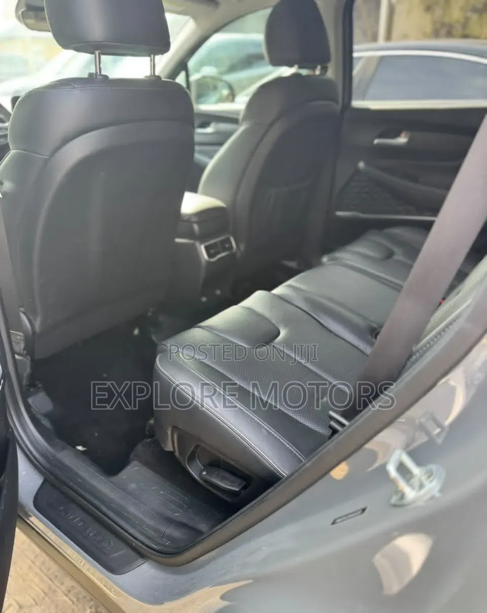 Hyundai Santa Fe 2022 Silver