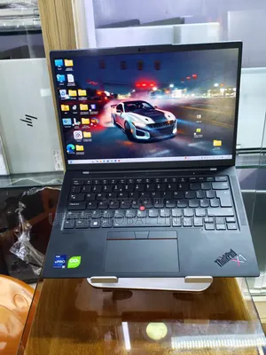 Laptop Lenovo ThinkPad X1 Carbon Gen11 16GB Intel Core i7 SSD 256GB