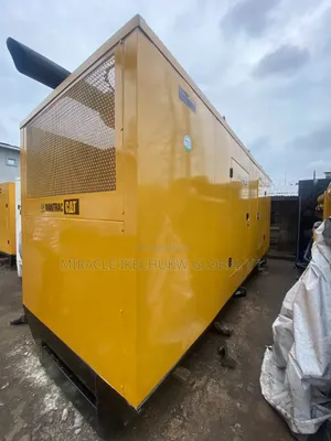 650 Kva Caterpillar Sound Proof Generator