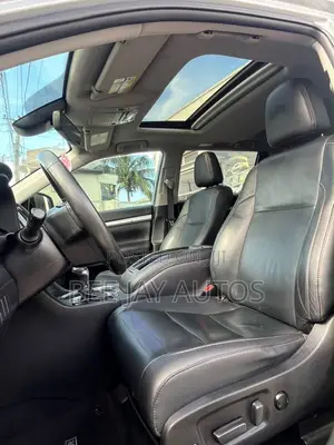 Toyota Highlander XLE 2019 Gray