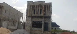 Primelux Exclusive Estate Apo Waru