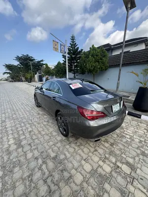 Mercedes-Benz CLA-Class CLA 250 4MATIC Sedan 2014 Silver