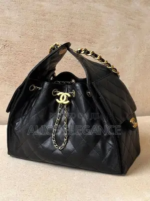 Chanel Caviar Shoulder Bag