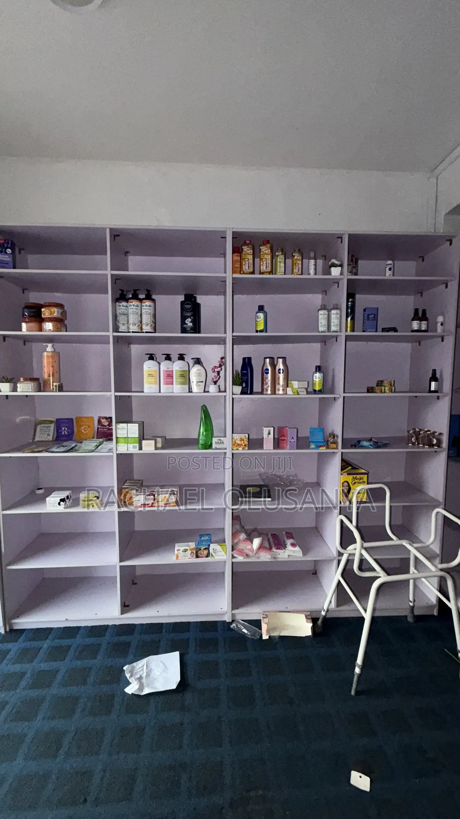 Display Shelf Unit