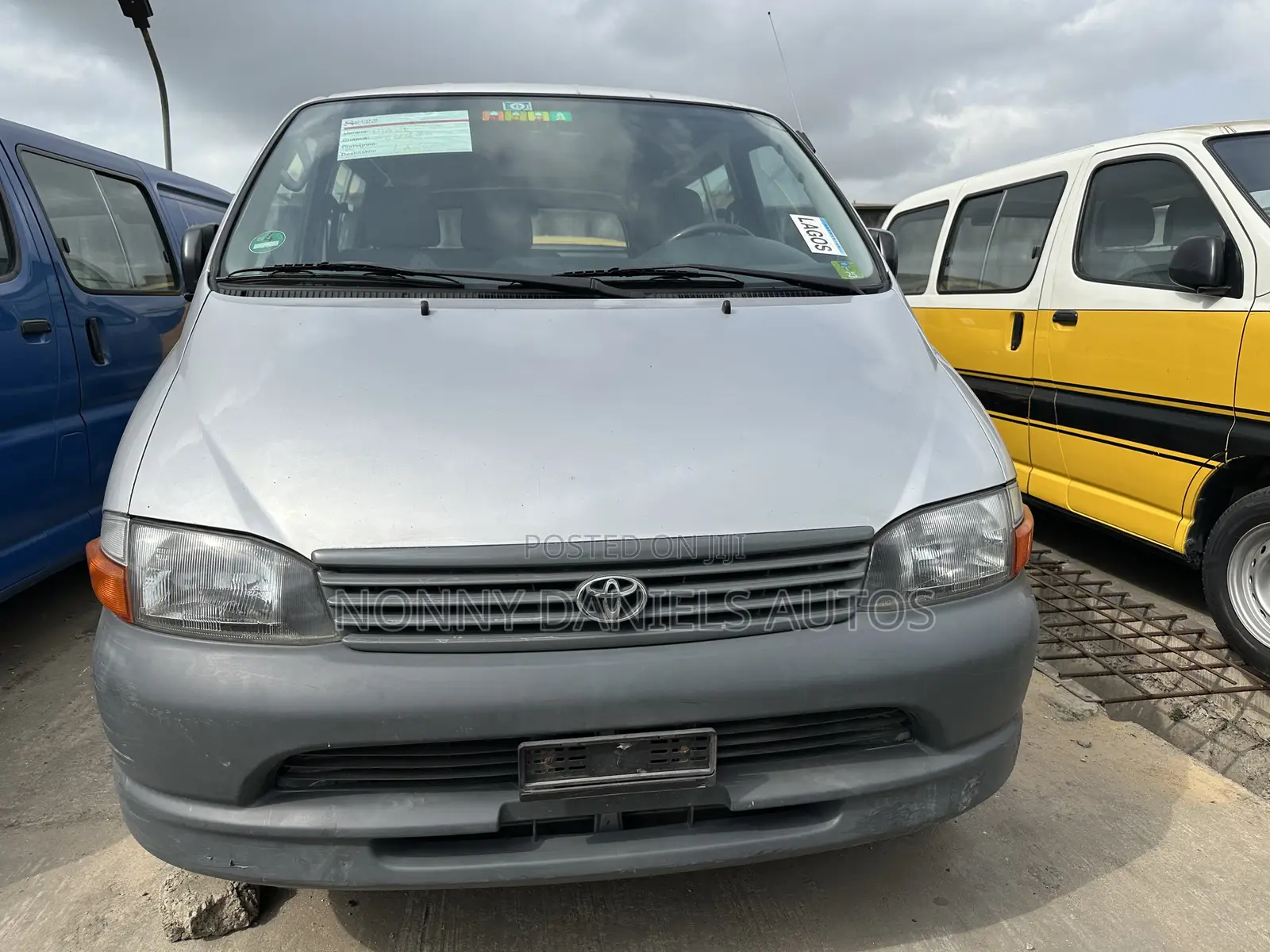 Toyota HiAce 2006 Silver