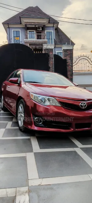 Toyota Camry SE Limited Edition 4dr Sedan (2.5L 4cyl 6A) 2012 Red