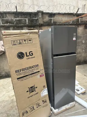 LG GL-B262PQKB Energy-Efficient Smart Inverter Fridge 266L