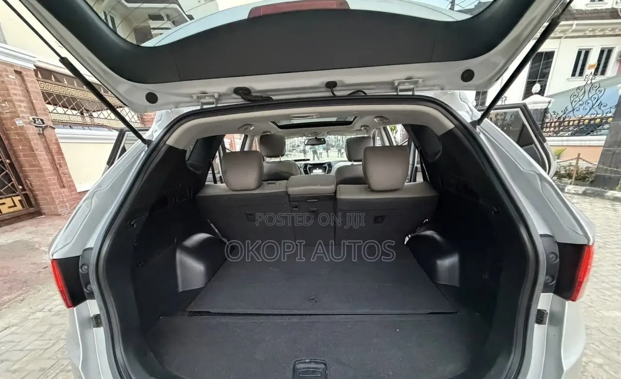 Hyundai Santa Fe 2014 Silver