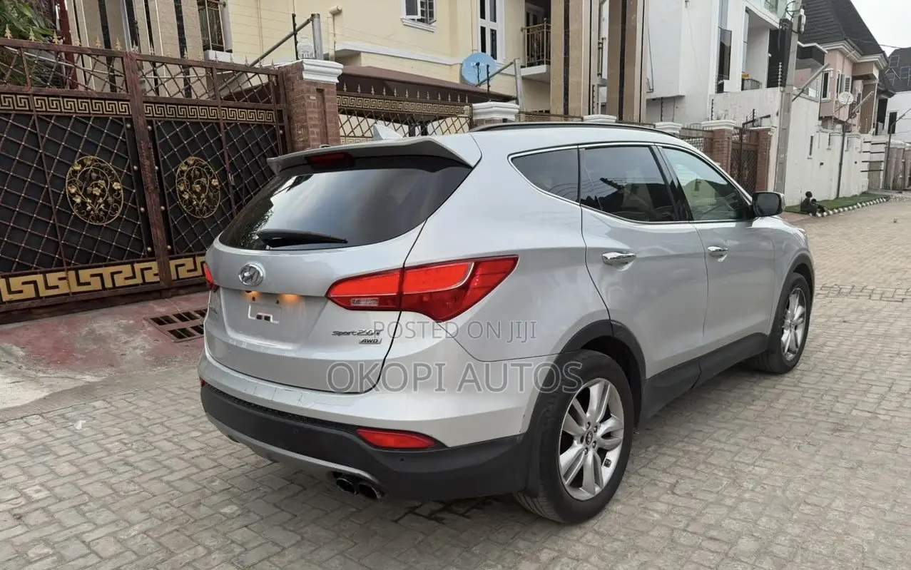 Hyundai Santa Fe 2014 Silver