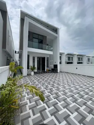 5bdrm Duplex in Gated, Off Lekki-Epe Expressway for sale