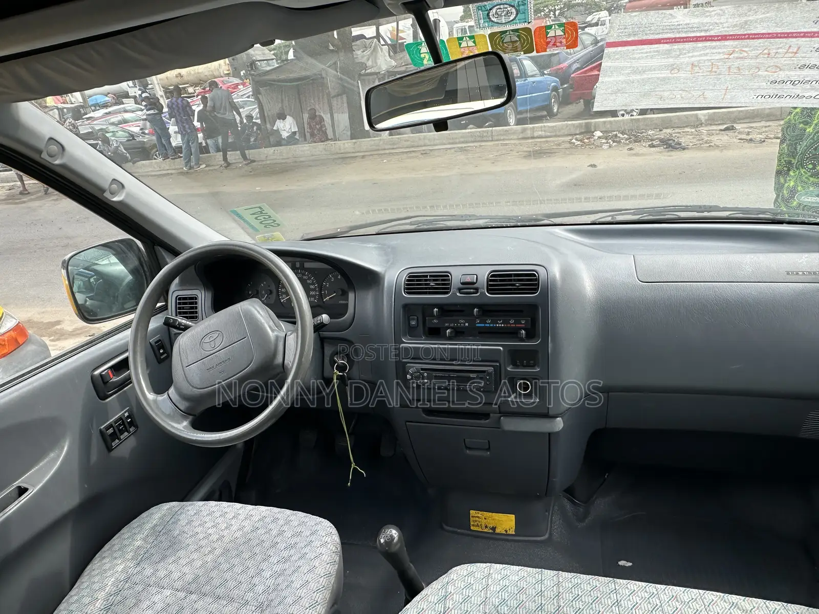 Toyota HiAce 2006 Silver