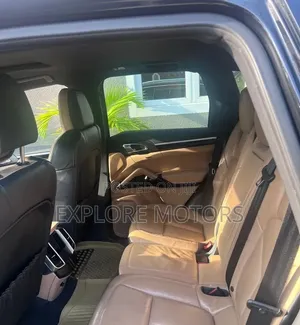 Porsche Cayenne 2016 Black