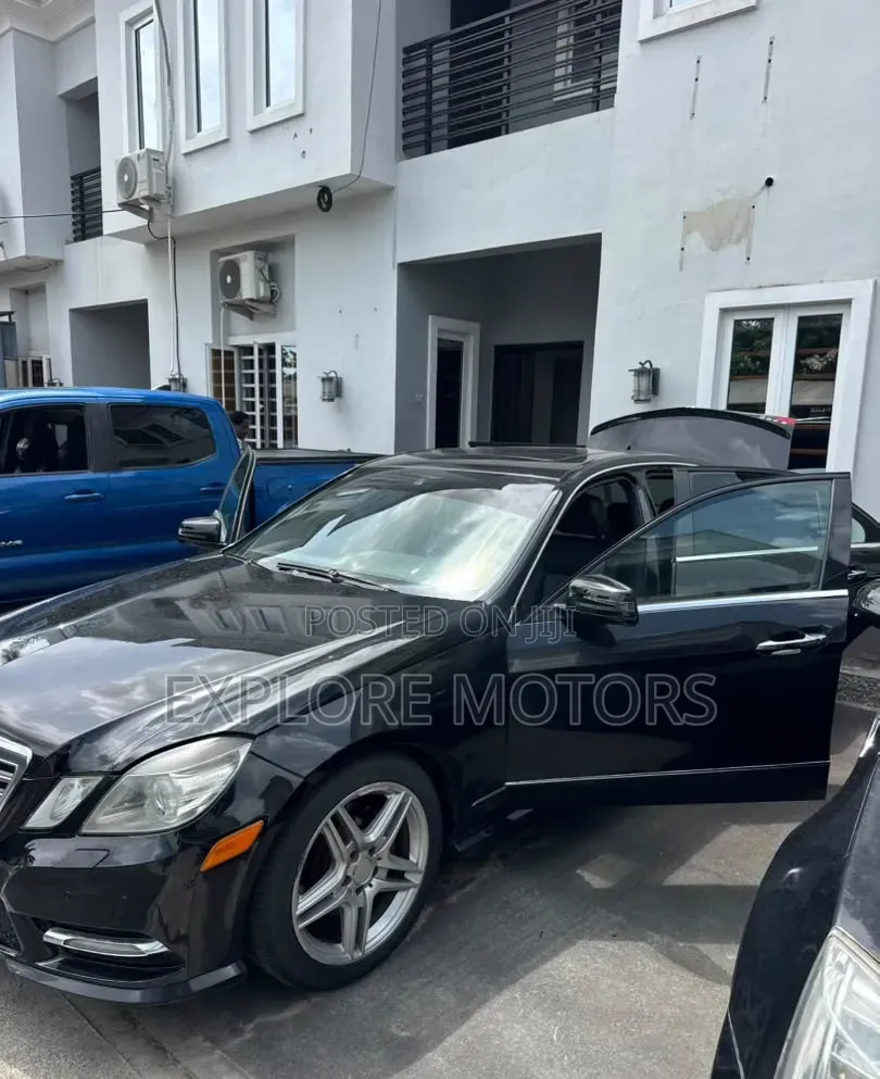 Mercedes-Benz E350 2013 Black