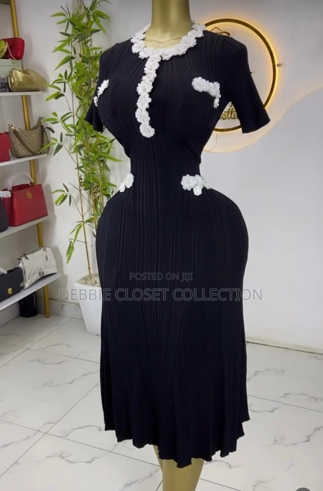 A Fashionable Long Black Dress