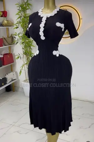 A Fashionable Long Black Dress