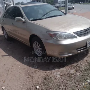Toyota Camry 2006 Gold