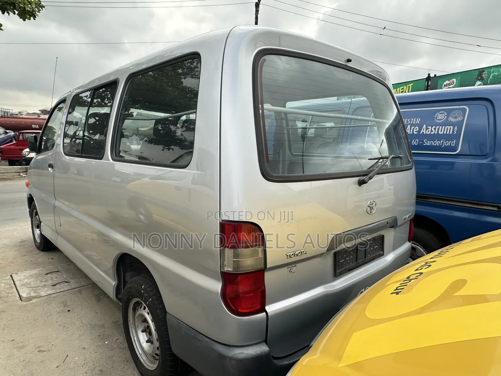 Toyota HiAce 2006 Silver