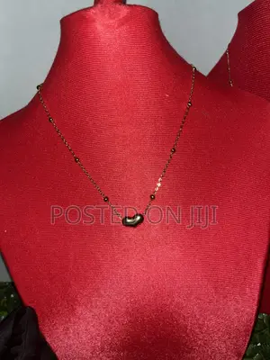 Gold Small Love Neckchain