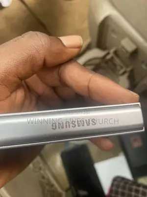 Samsung Z 16 GB Gray