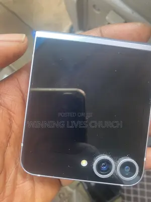 Samsung Z 16 GB Gray
