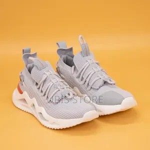 Quality Senn Breathable Sneakers