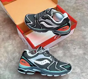 *Saucony Progrid Omni 9 Snks* ` /Id/ - (Luxury)