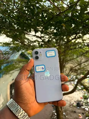 Apple iPhone 11 64 GB Purple