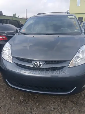 Toyota Sienna 2009 Gray
