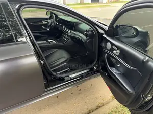 Mercedes-Benz E400 2018 Gray