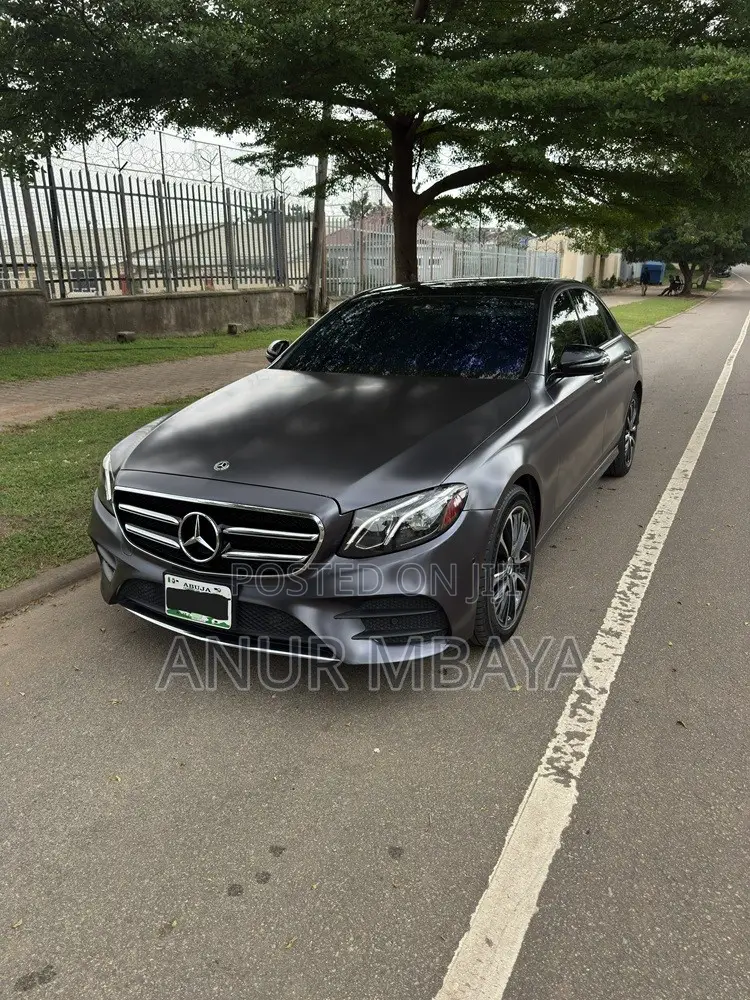 Mercedes-Benz E400 2018 Gray